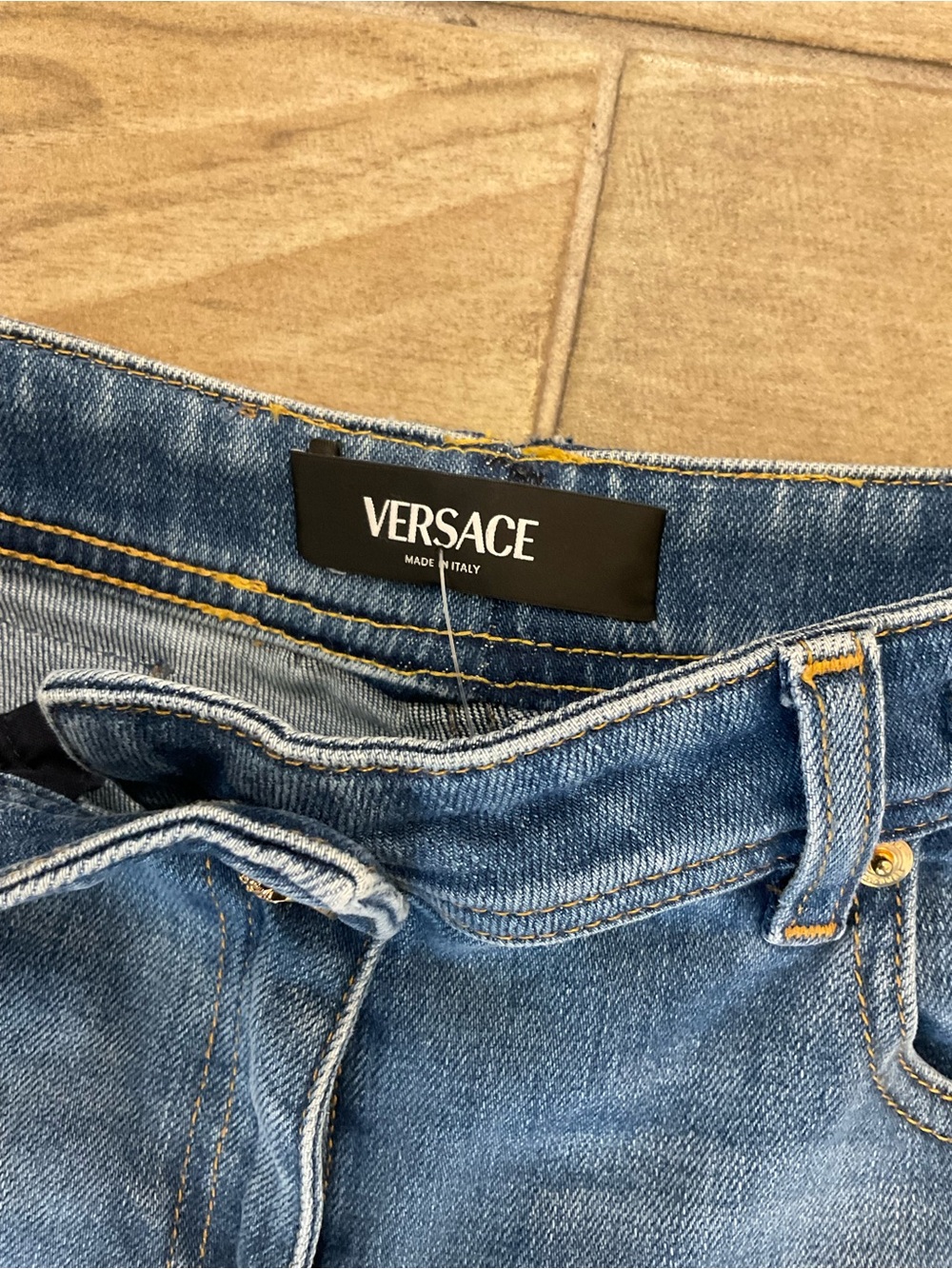 Versace Jeans - Picture 4 of 6